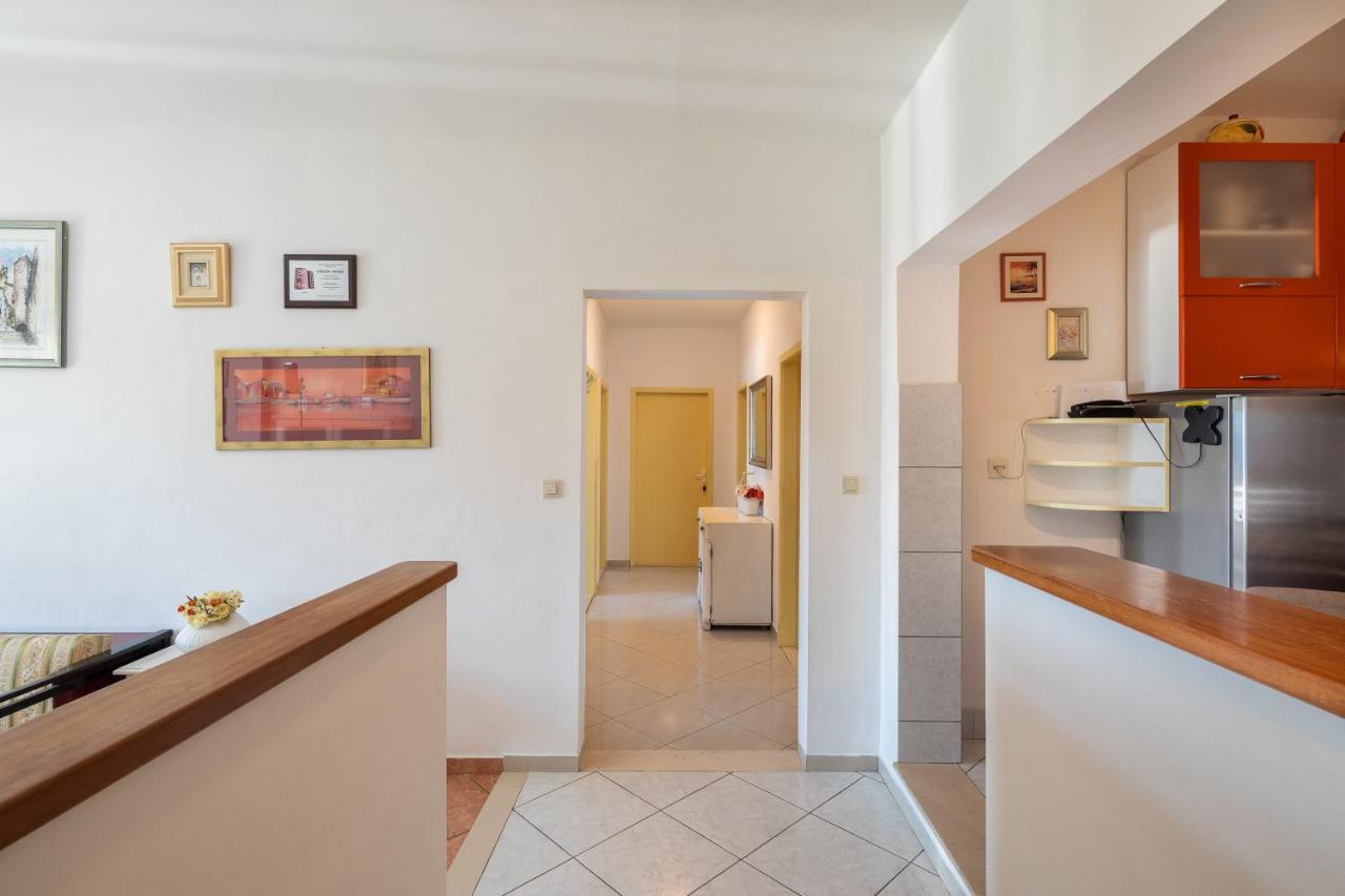 Terra Beach Apartment Duće Esterno foto